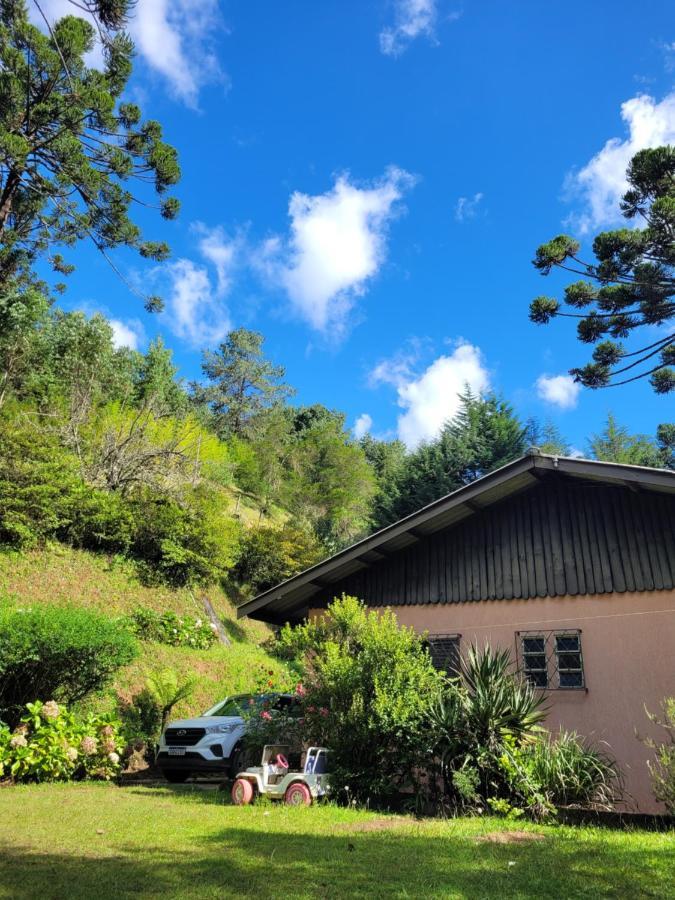 Casa Em Campos Do Jordao - 3 Quartos, Com Churrasqueira Exterior photo